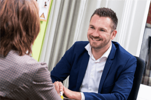 Home Ondernemers bespreken voor- en nadelen van bedrijfsruimte huren of kopen met bedrijfsmakelaar